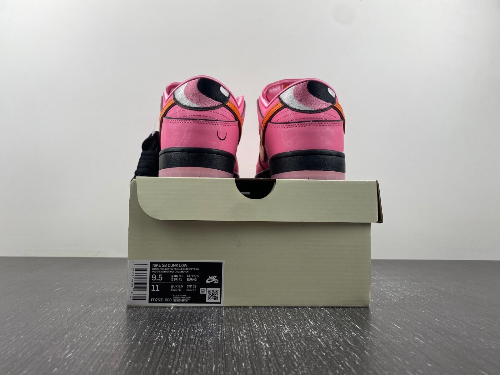 The Powerpuff Girls x SB Dunk Low “Blossom” - Image 10