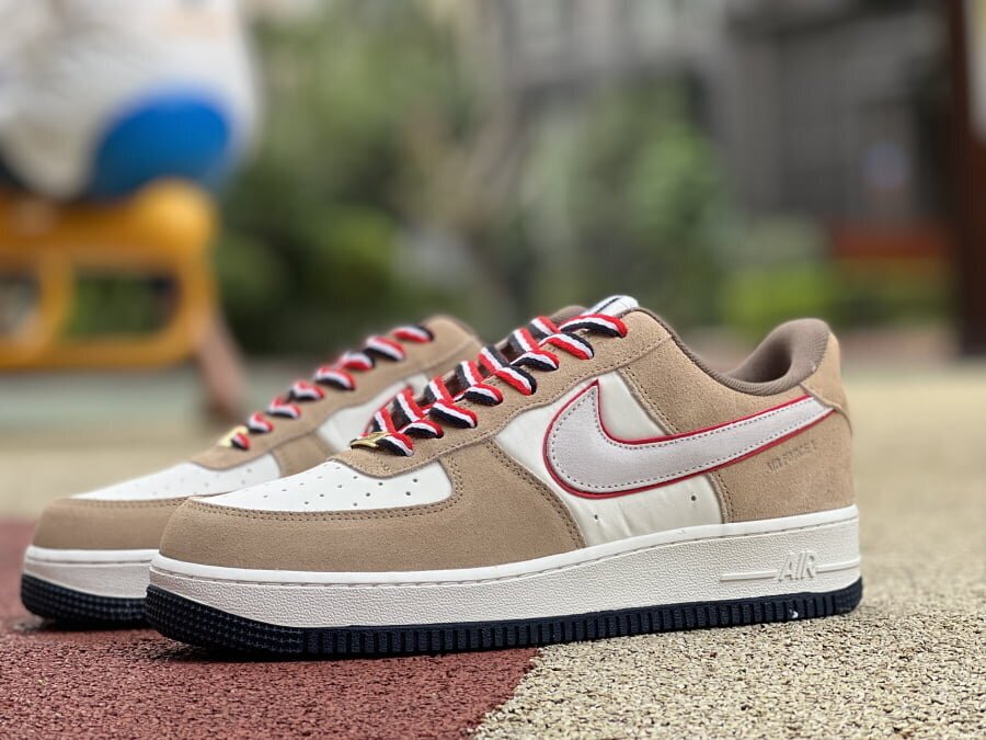 Air Force 1 Low Athletic Club Sail - Image 7