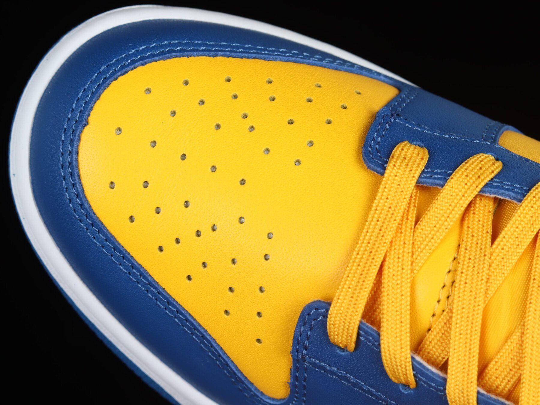 Dunk Low UCLA - Image 14