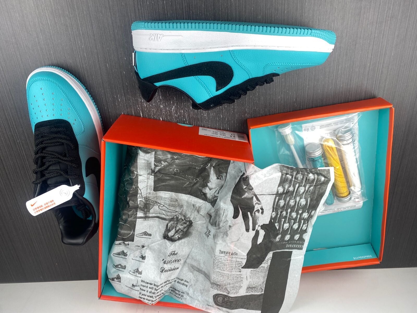 Tiffany & Co. x Air Force 1 Friends and Family - Image 14