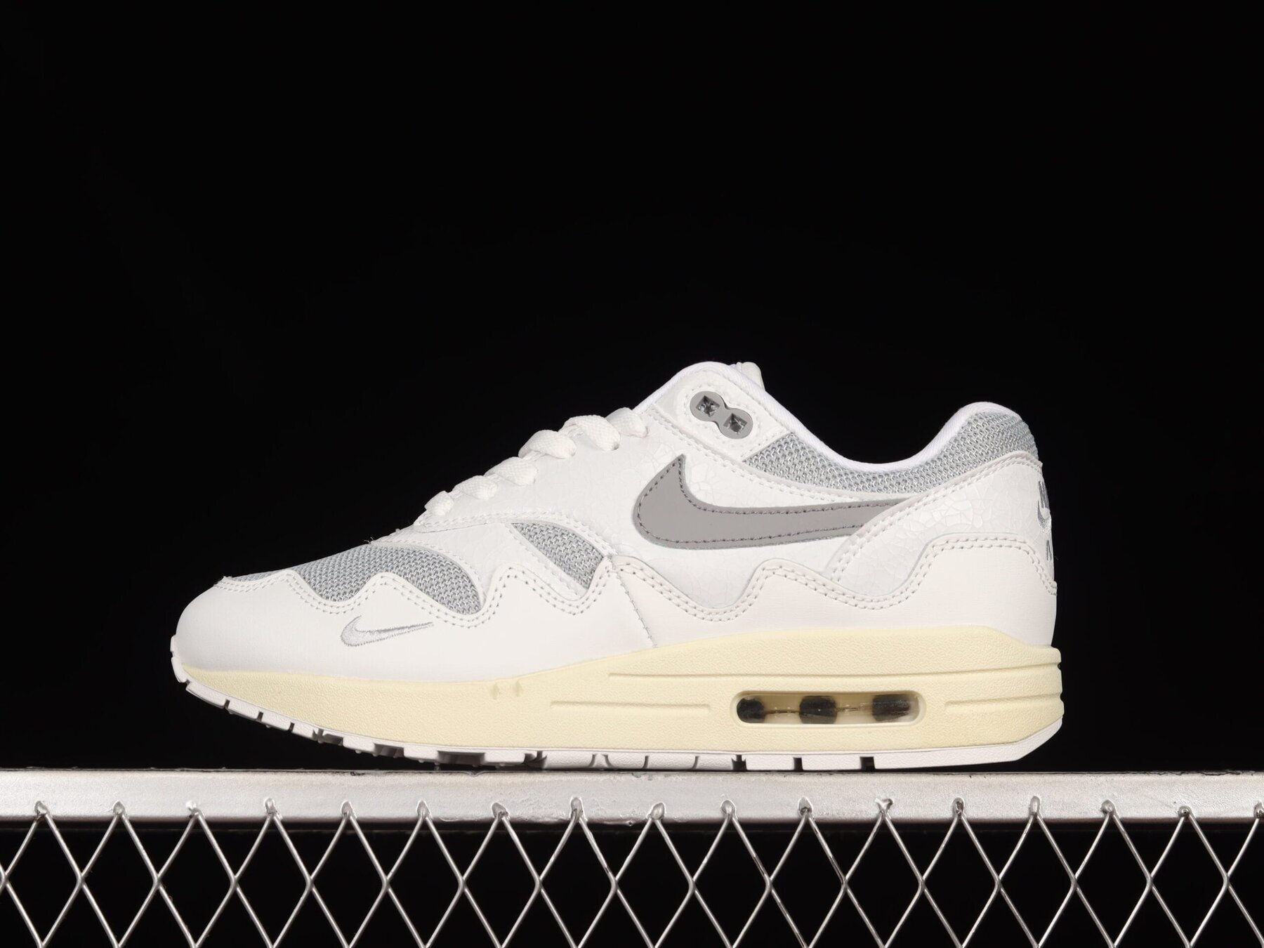 Air Max 1 Patta Waves White - Image 2