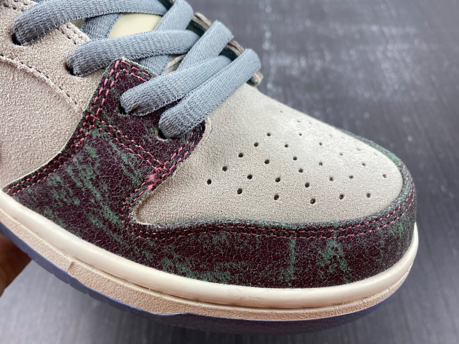 SB Dunk Low Crenshaw Skate Club - Image 15