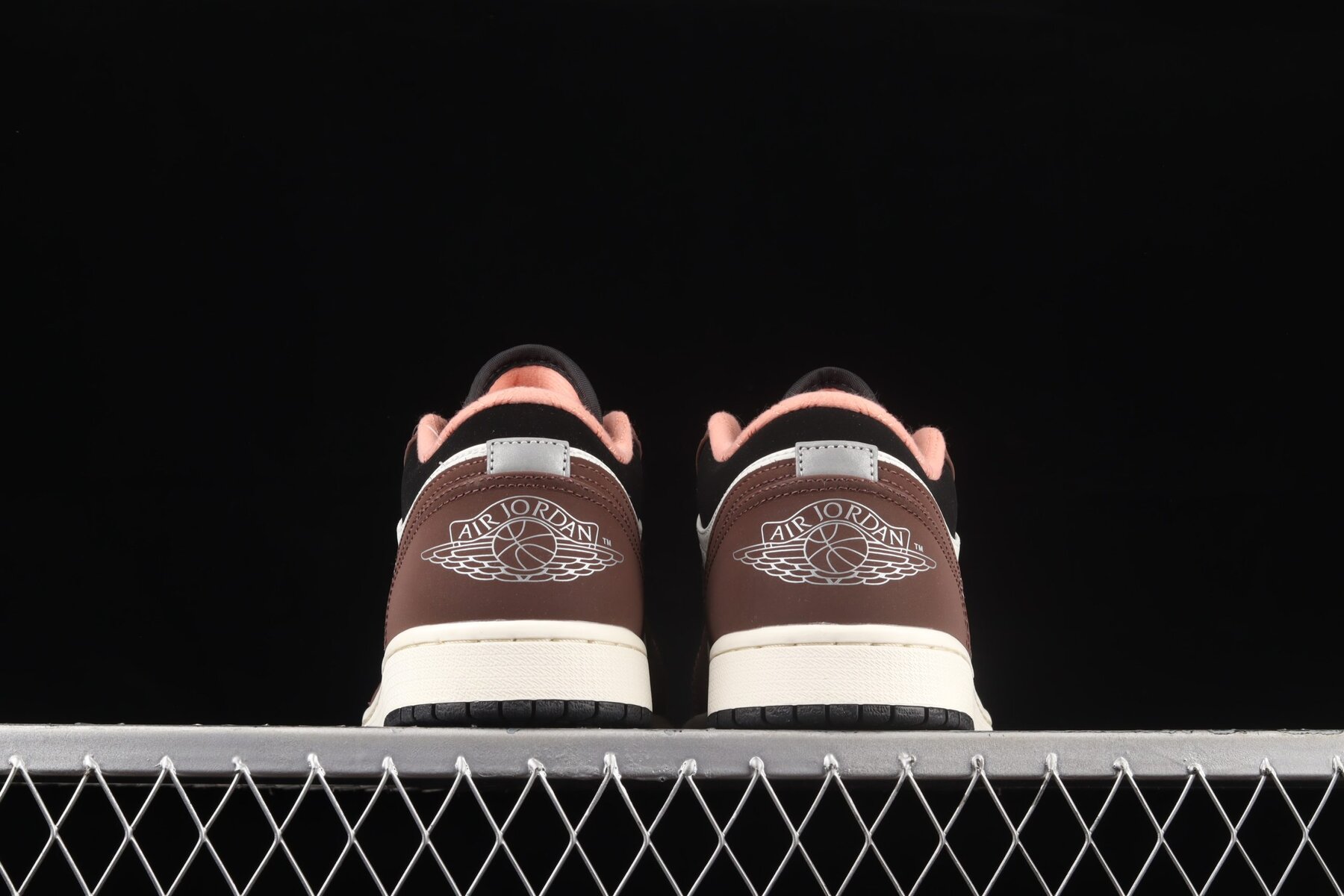 AJ1 Low Mocha - Image 11