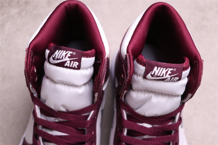 AJ1 Retro High OG Bordeaux - Image 9