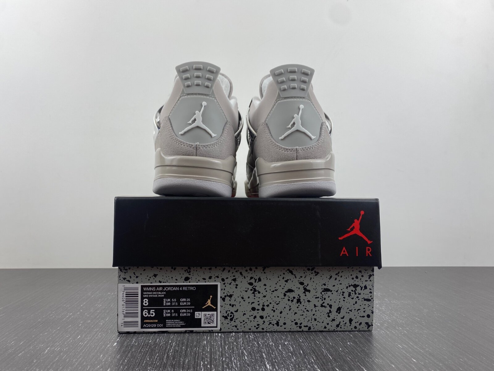 AJ4 Frozen Moments - Image 13