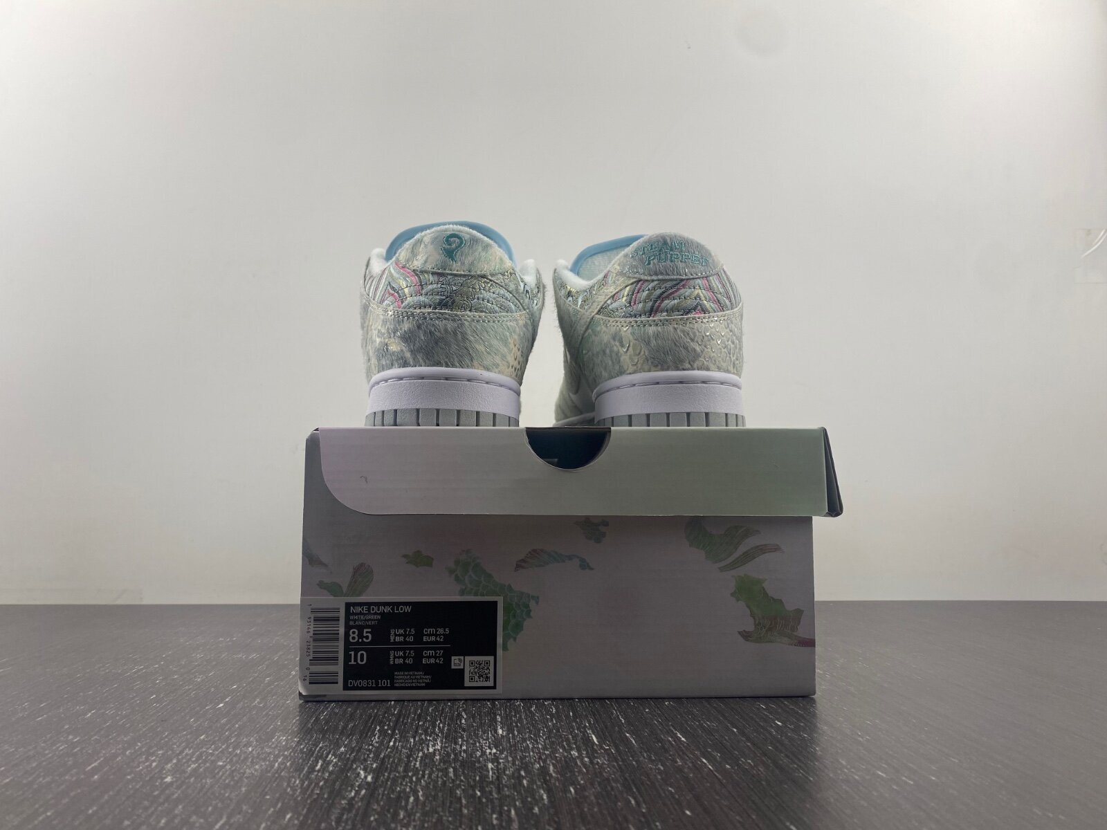 Dunk Low Steam Puppet - Image 11