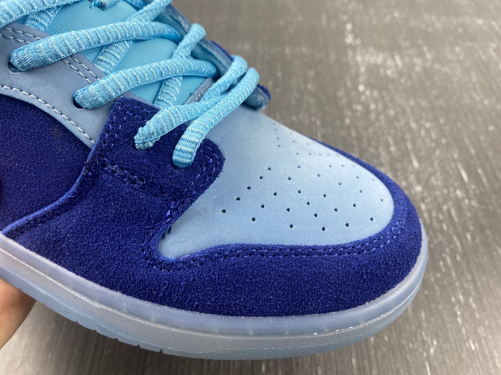 Run The Jewels x SB Dunk Low - Image 15