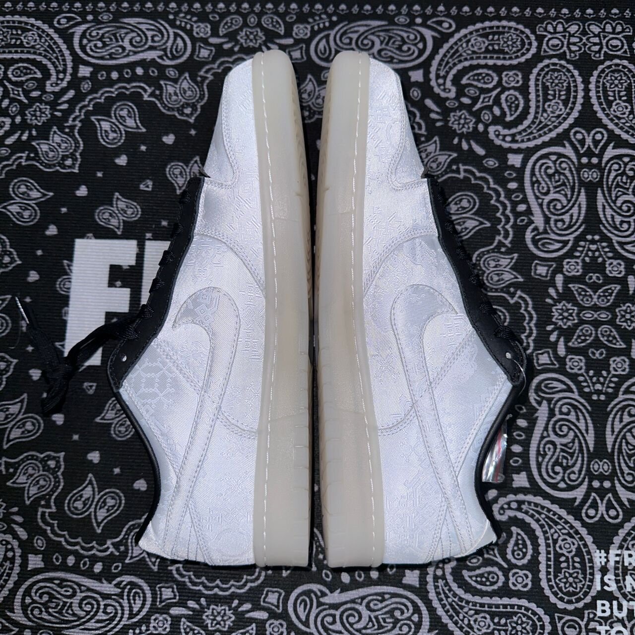Dunk Low CLOT Fragment White - Image 4