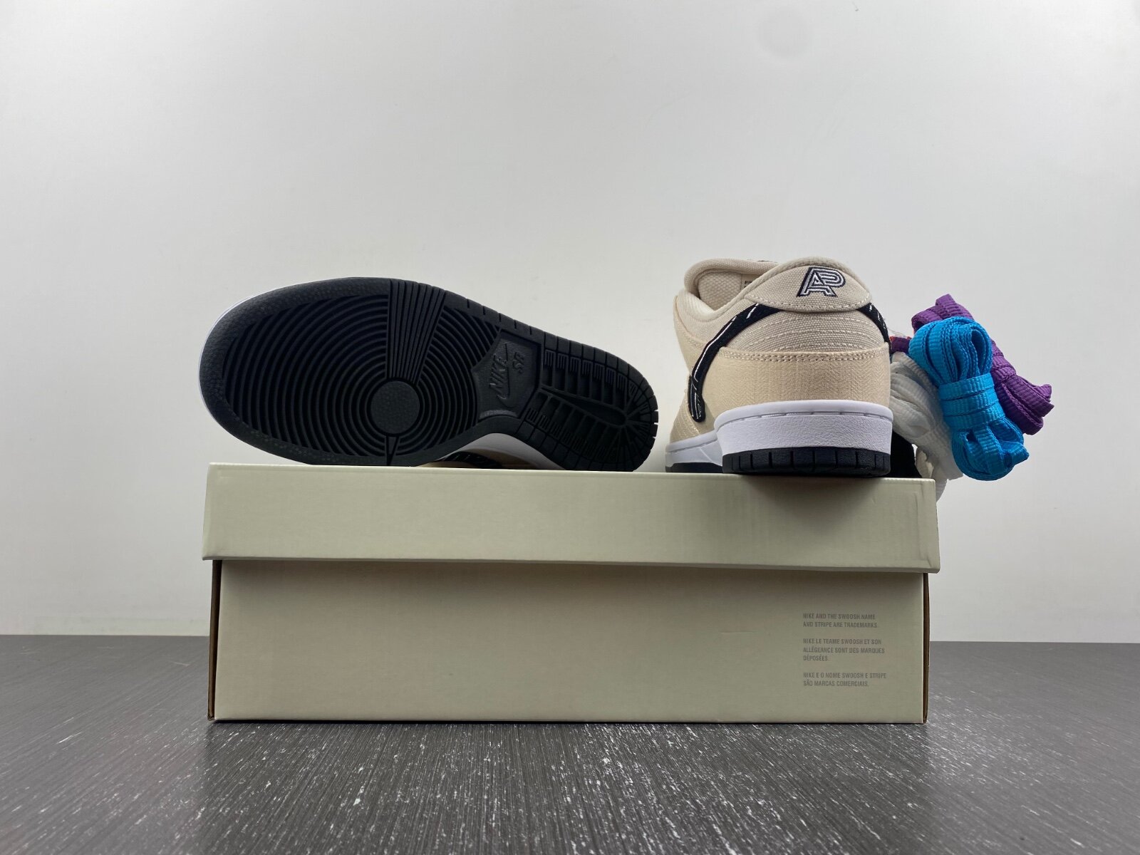 Albino & Preto x Dunk SB Low - Image 11