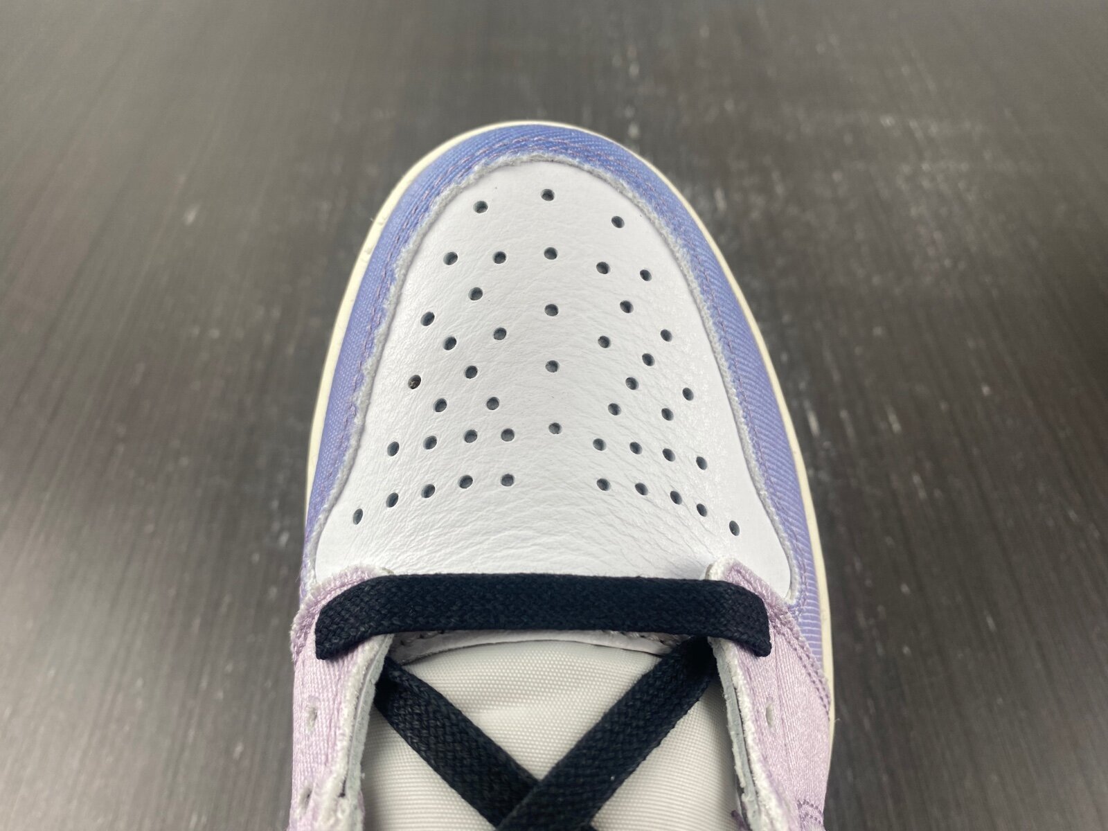 The AJ1 “Skyline” - Image 3