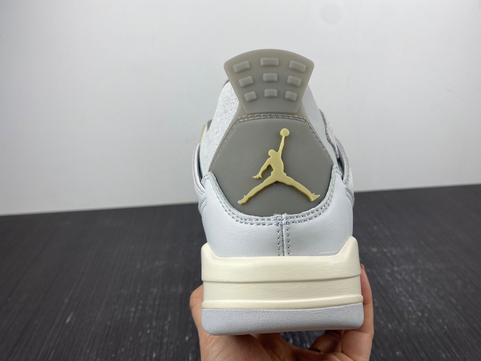 AJ4 SE Craft Photon Dust - Image 8