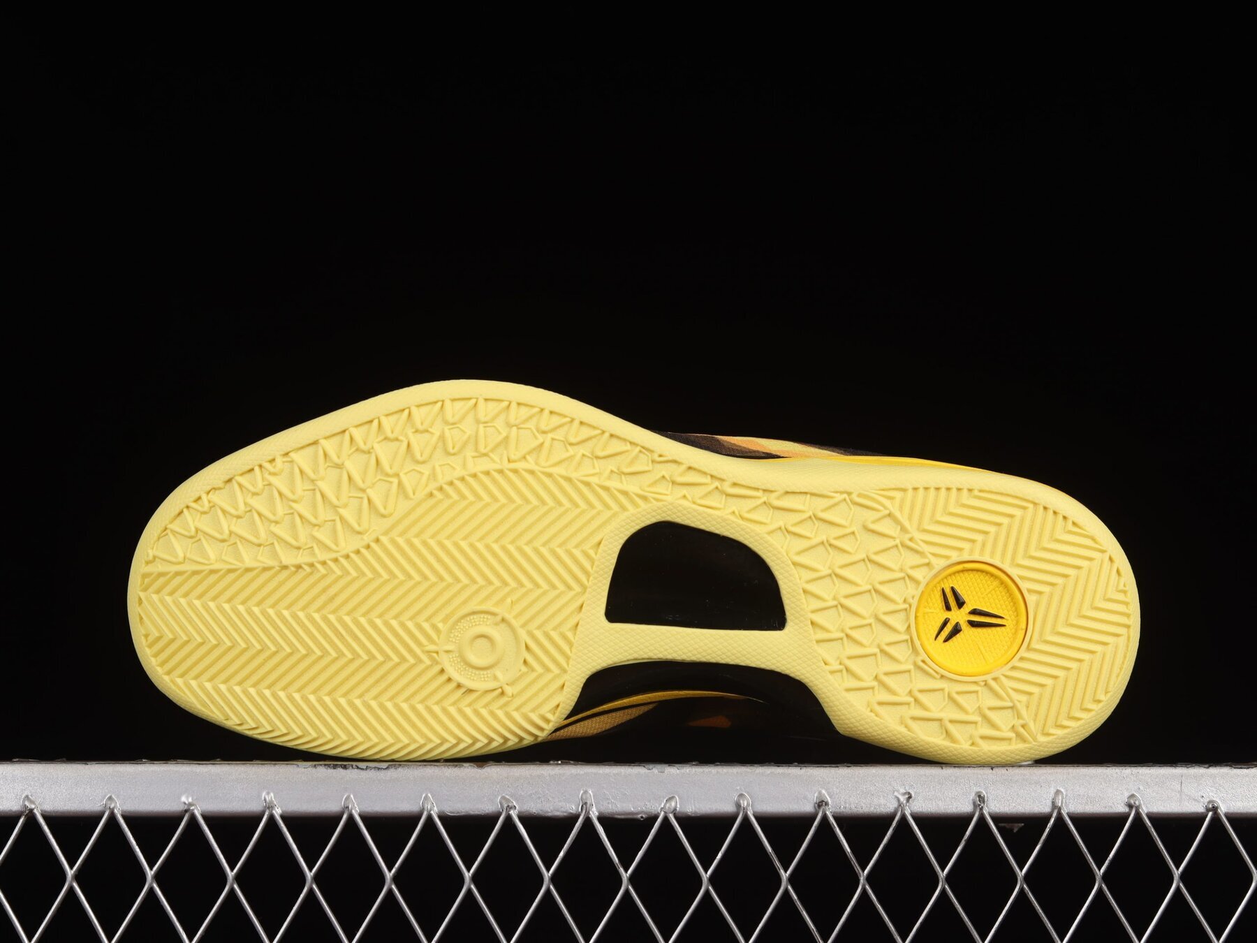 Kobe 8 Sulfur Electric Yellow - Image 13