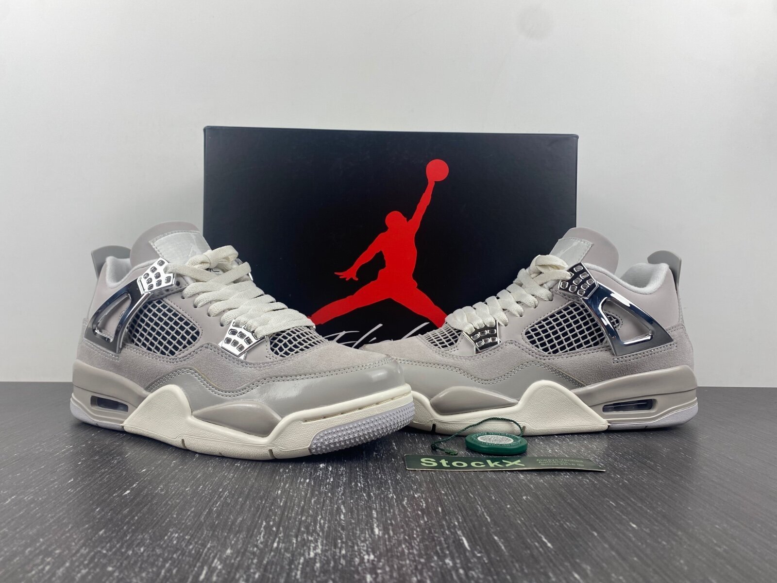 AJ4 Frozen Moments - Image 15