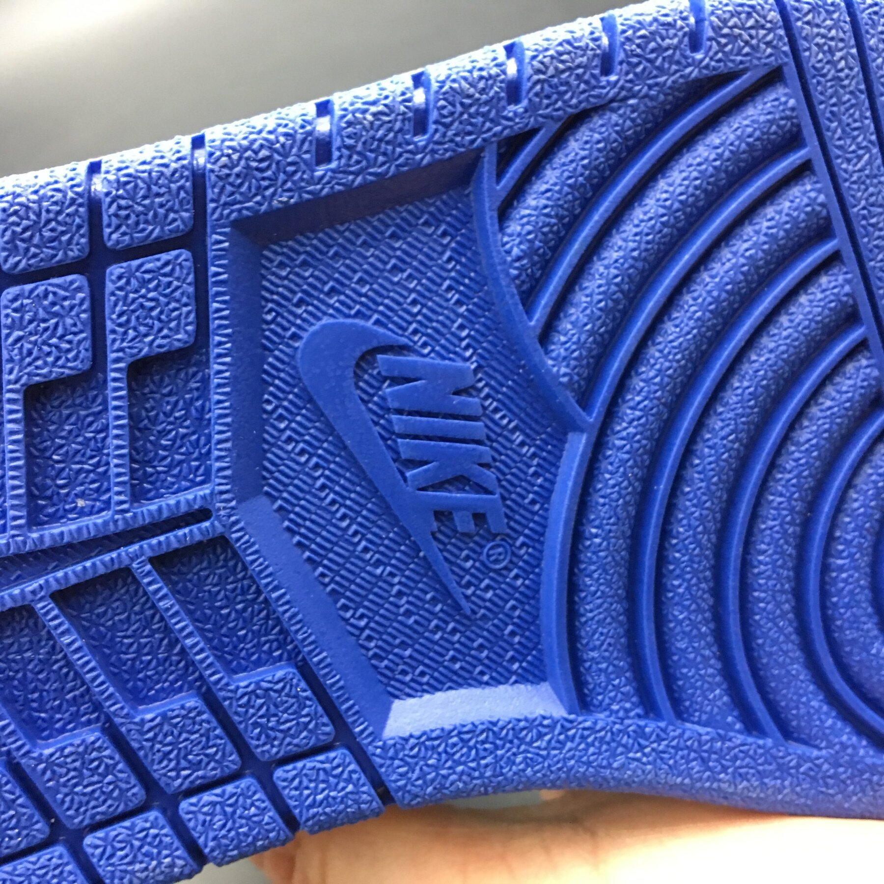 AJ1 Retro High OG Game Royal - Image 16