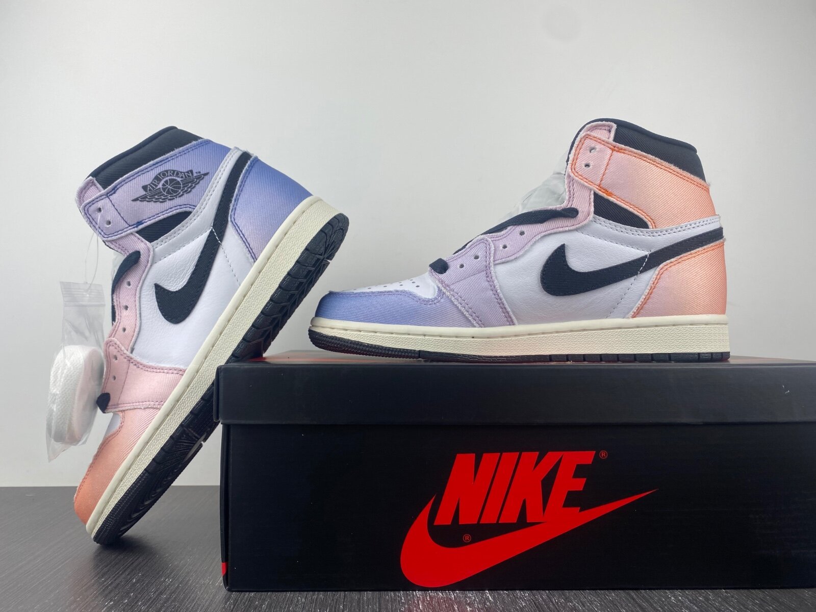 The AJ1 “Skyline” - Image 4