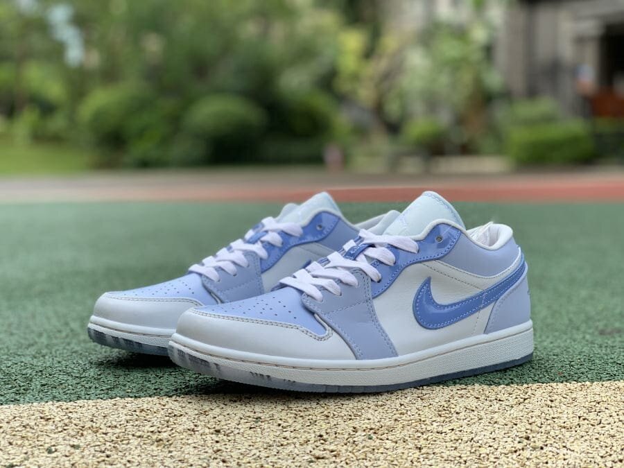AJ1 Low SE Mighty Swooshers - Image 3