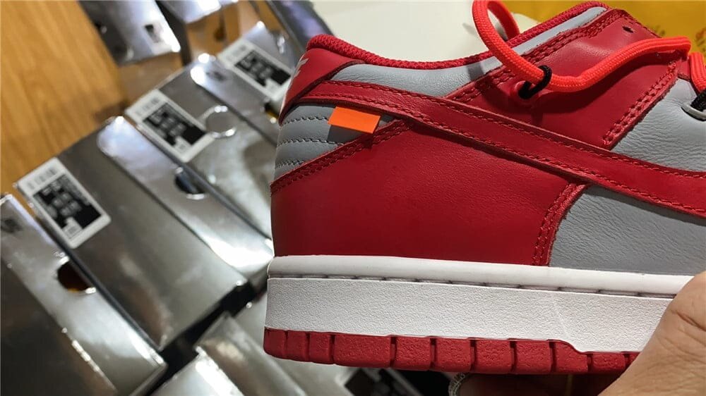Dunk Low Off-White University Red - Image 14