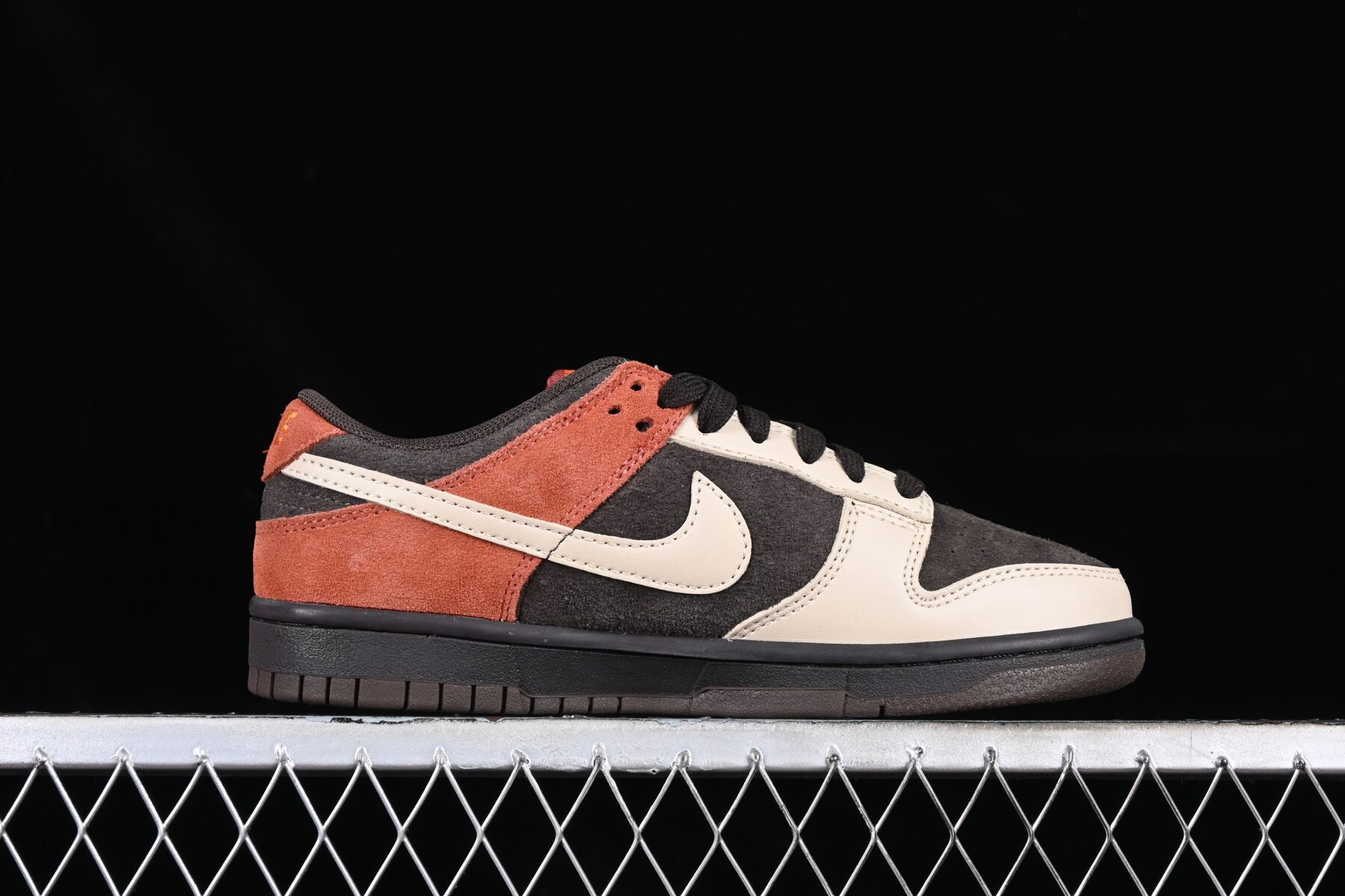 Dunk Low Red Panda - Image 4