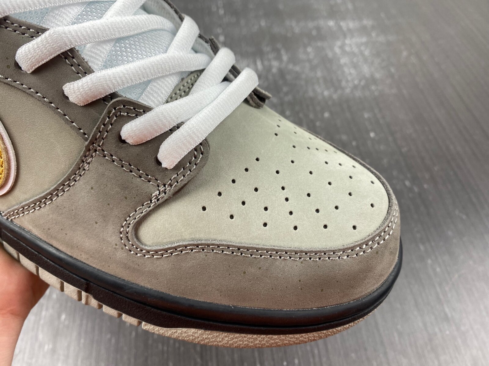 CONCEPTS x SB Dunk Low TAGZ custom - Image 17