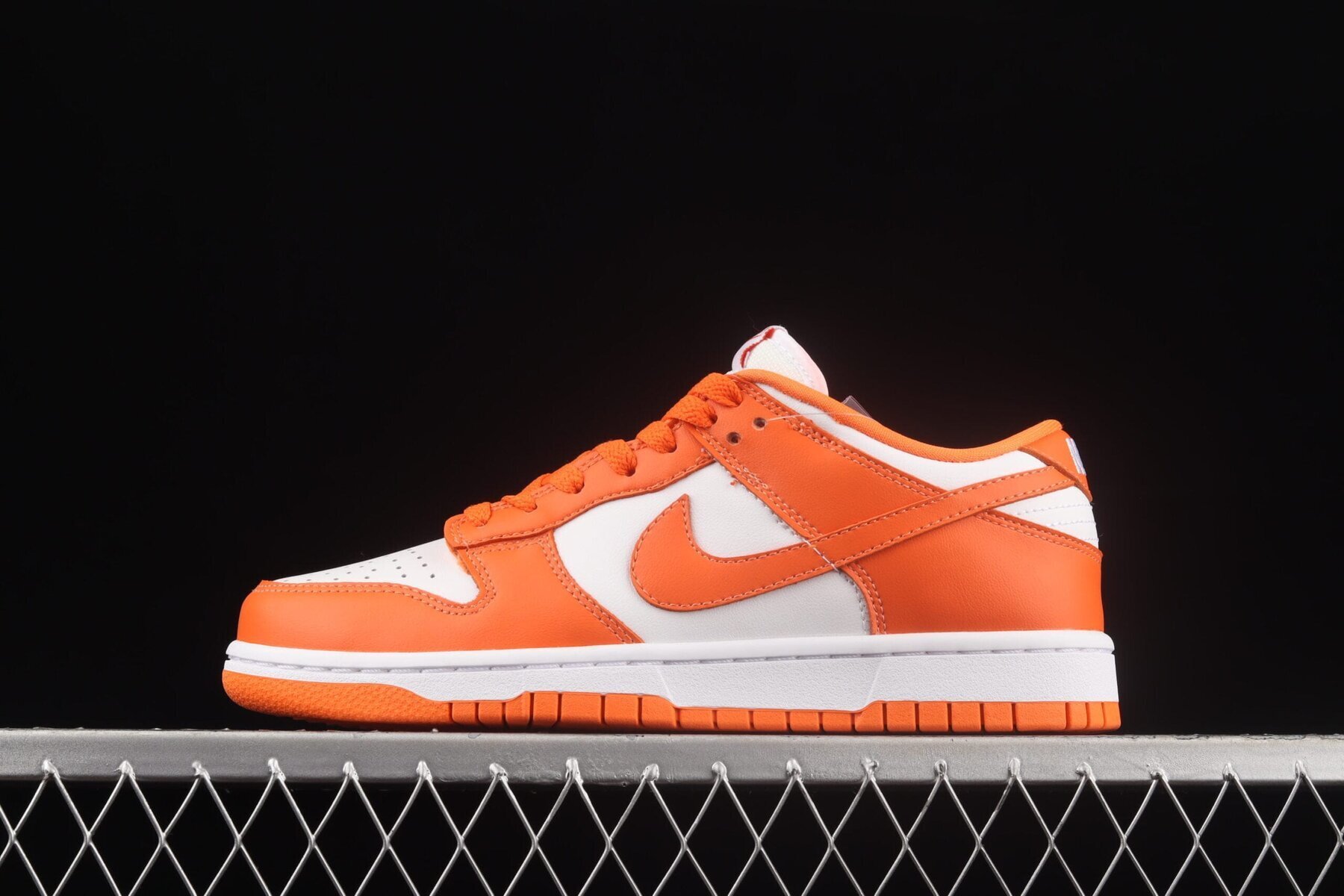 Dunk Low SP Syracuse (2020) - Image 12
