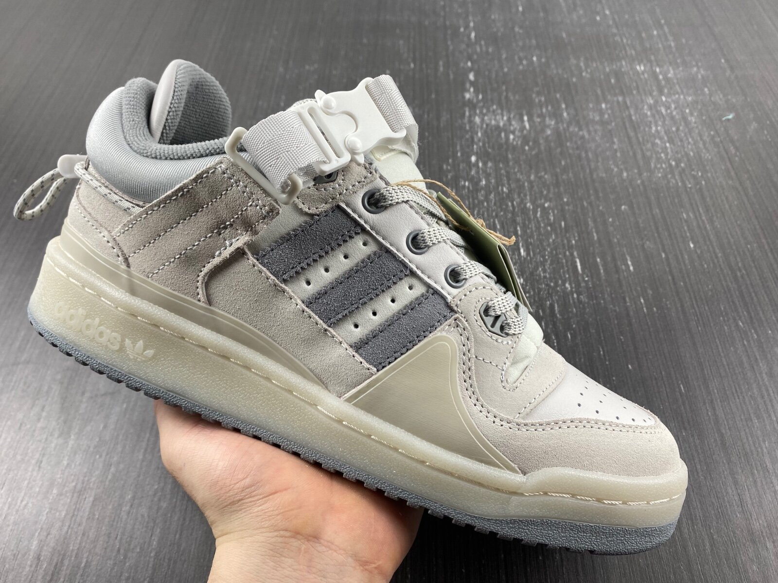 Adidas Forum Buckle Low Bad Bunny Last Forum - Image 17