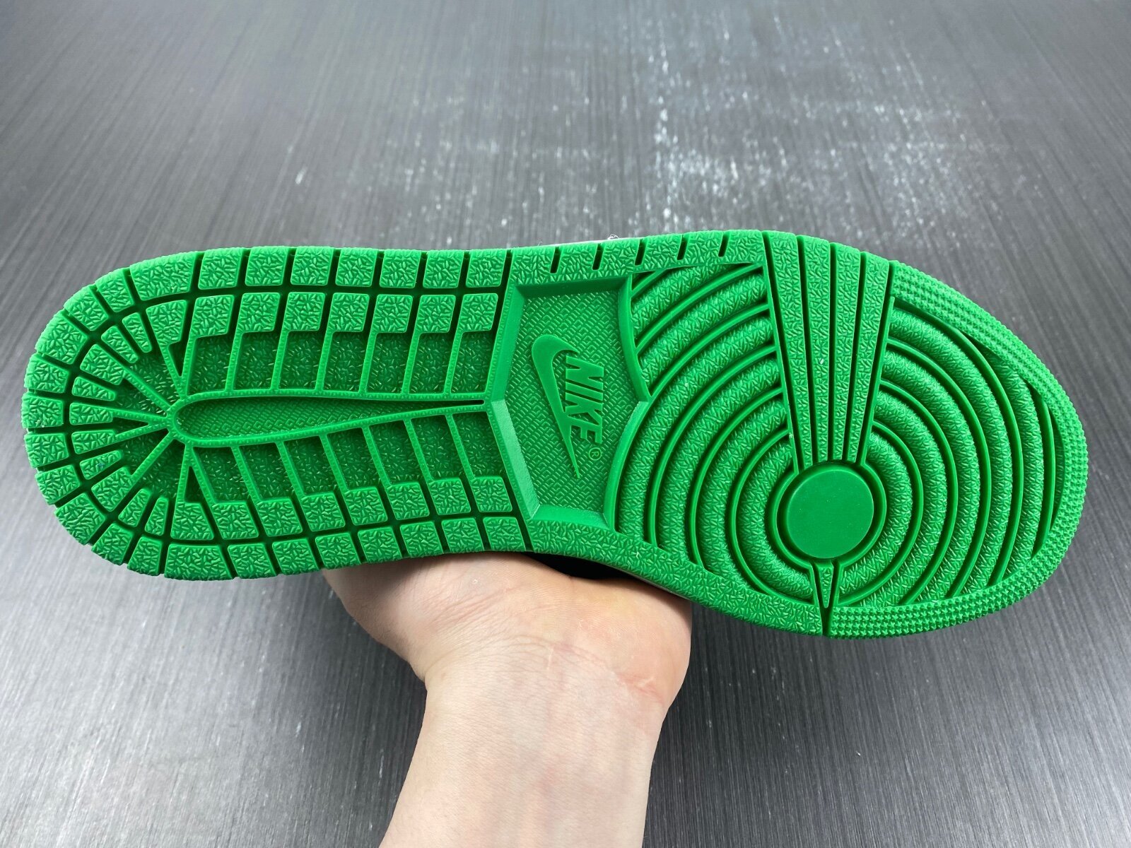 AJ1 High "Lucky Green" - Image 5