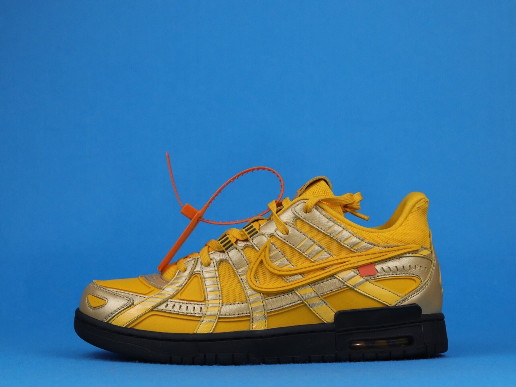 Air Rubber Dunk OFW University Gold - Image 6