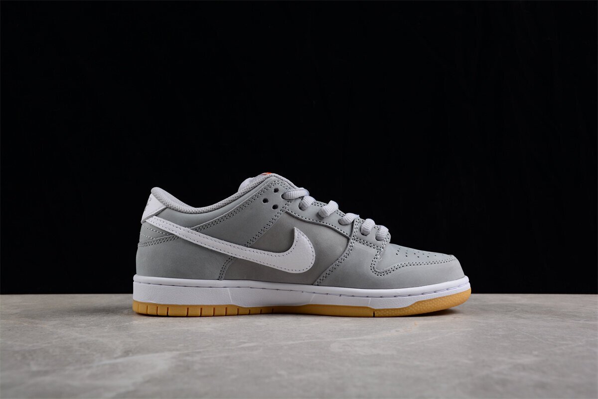 SB Dunk Low Pro ISO Orange Label Wolf Grey Gum - Image 11