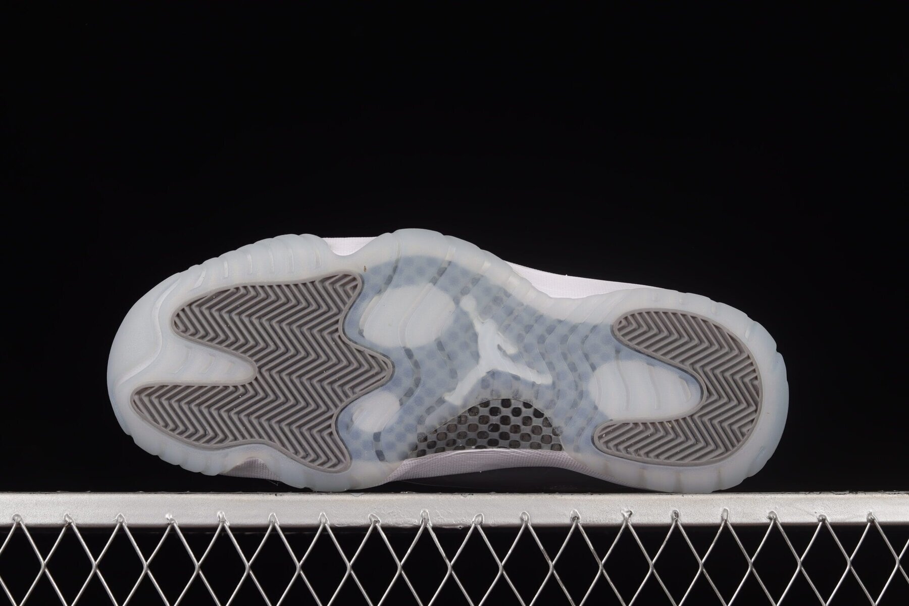 AJ11 Retro Low, Cool Grey - Image 9