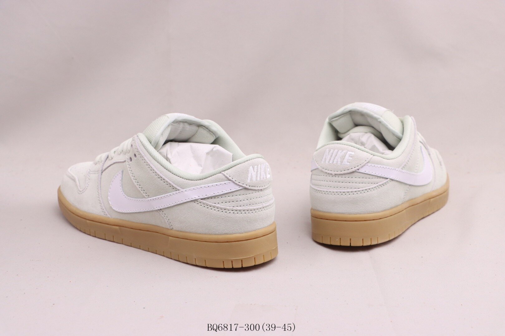 SB Dunk Low Island Green Gum - Image 10