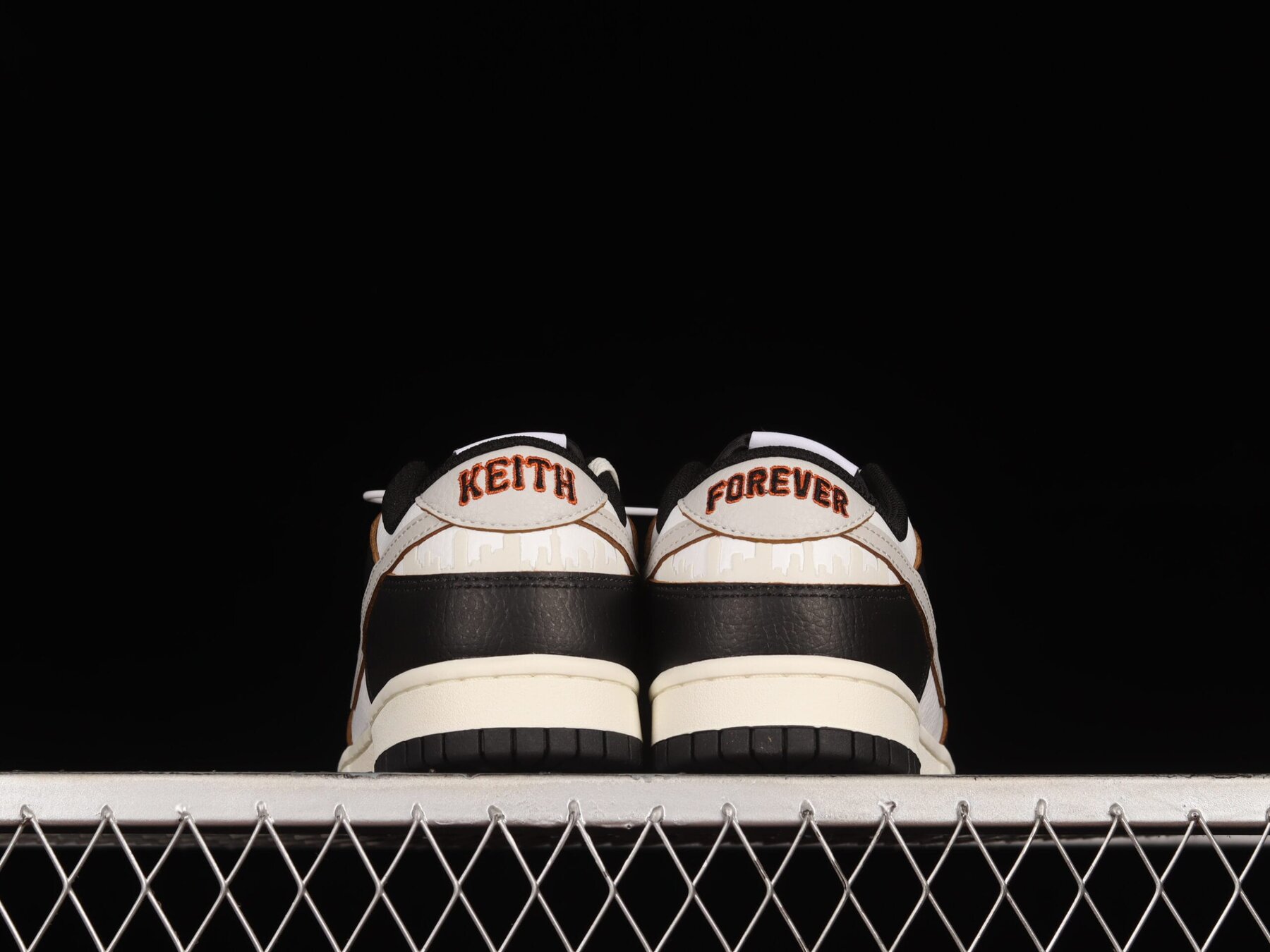 HUF x SB Dunk Low "San Francisco" - Image 2