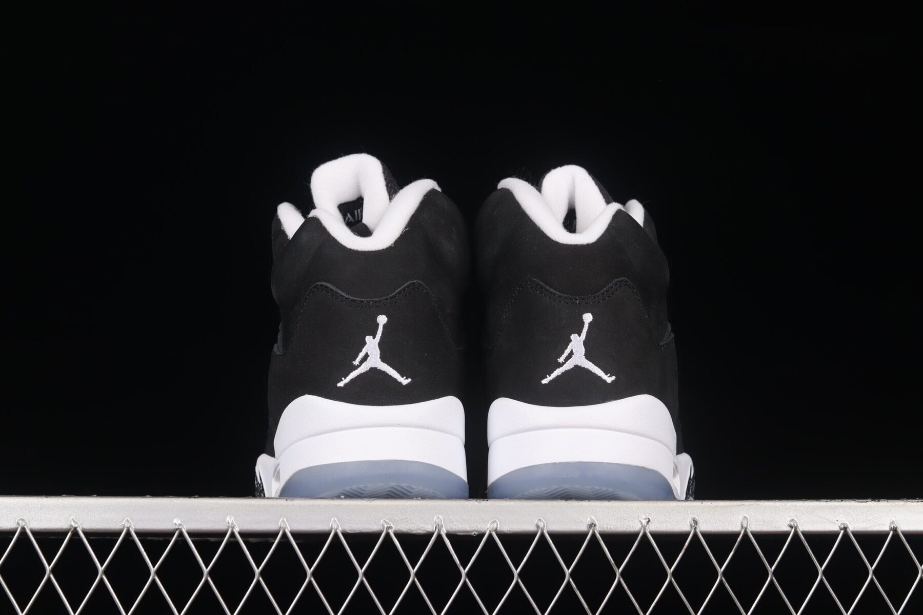 AJ5 Retro Oreo (2013) - Image 14
