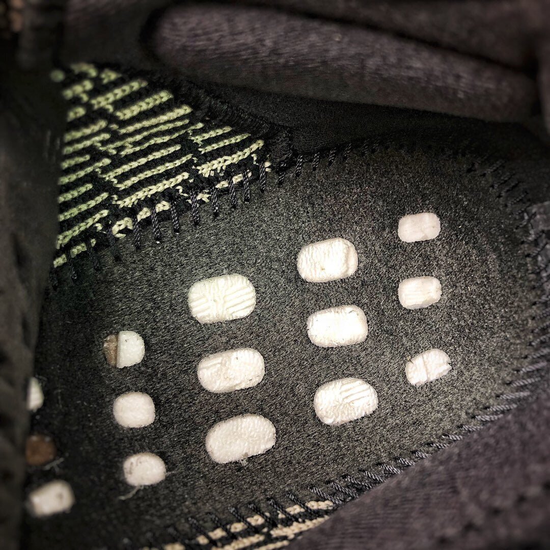 Adidas Yeezy Boost 350 V2 Core Black Red - Image 3
