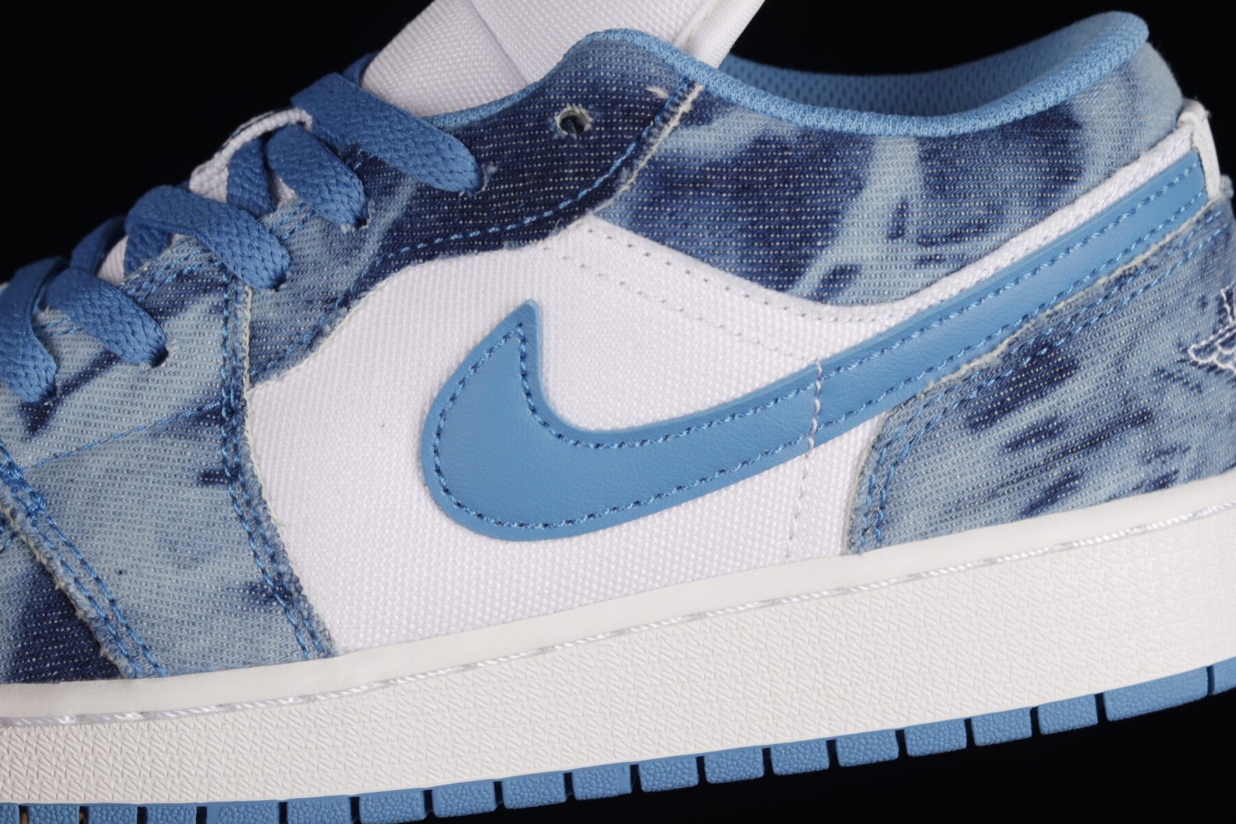 AJ1 Low, Washed Denim - Image 8