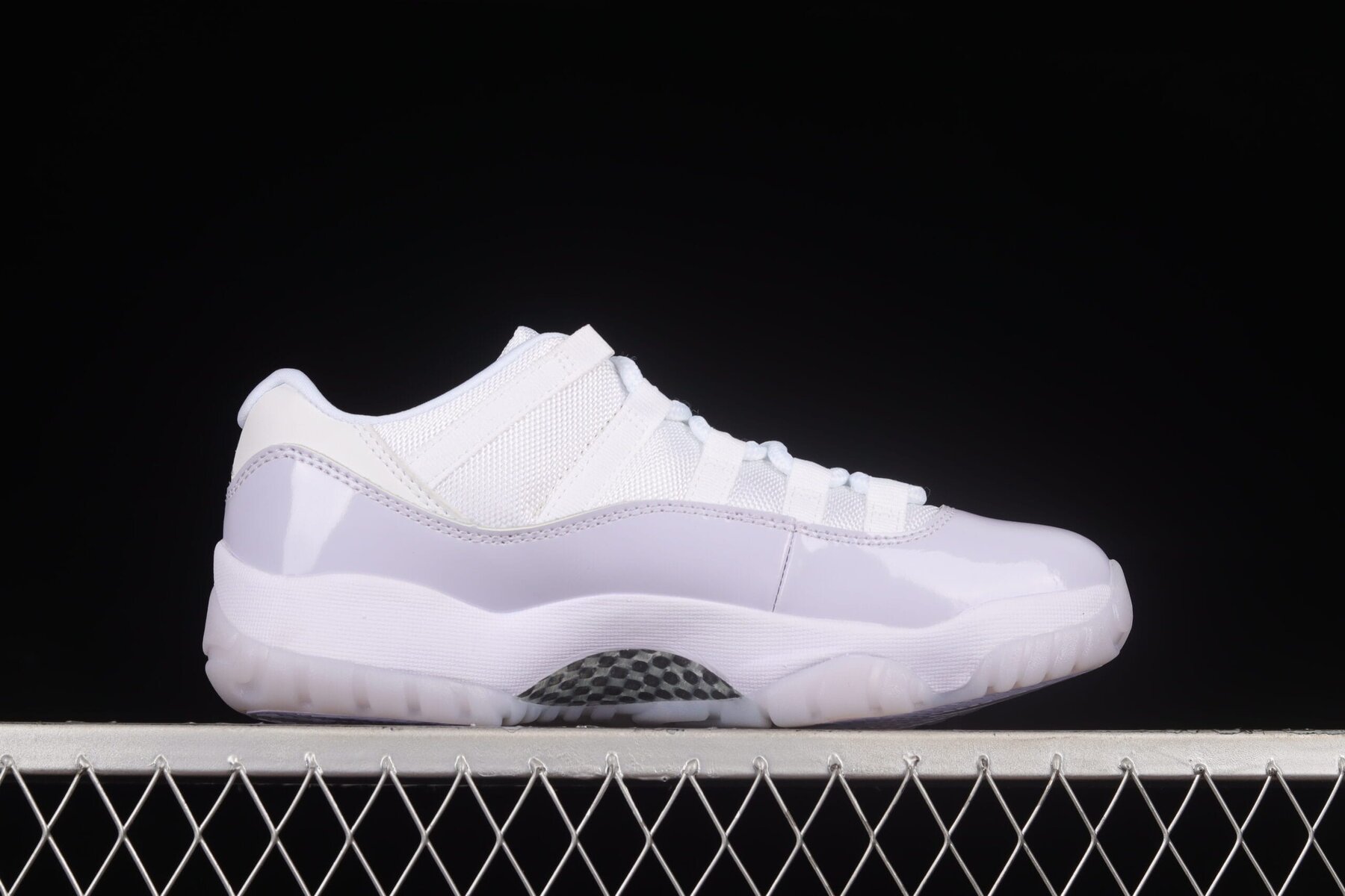 AJ11 Retro Low, Pure Violet - Image 10