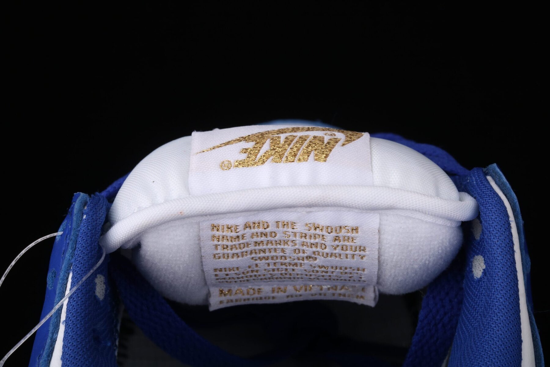 SB Dunk Low, Supreme Stars Hyper Royal - Image 13
