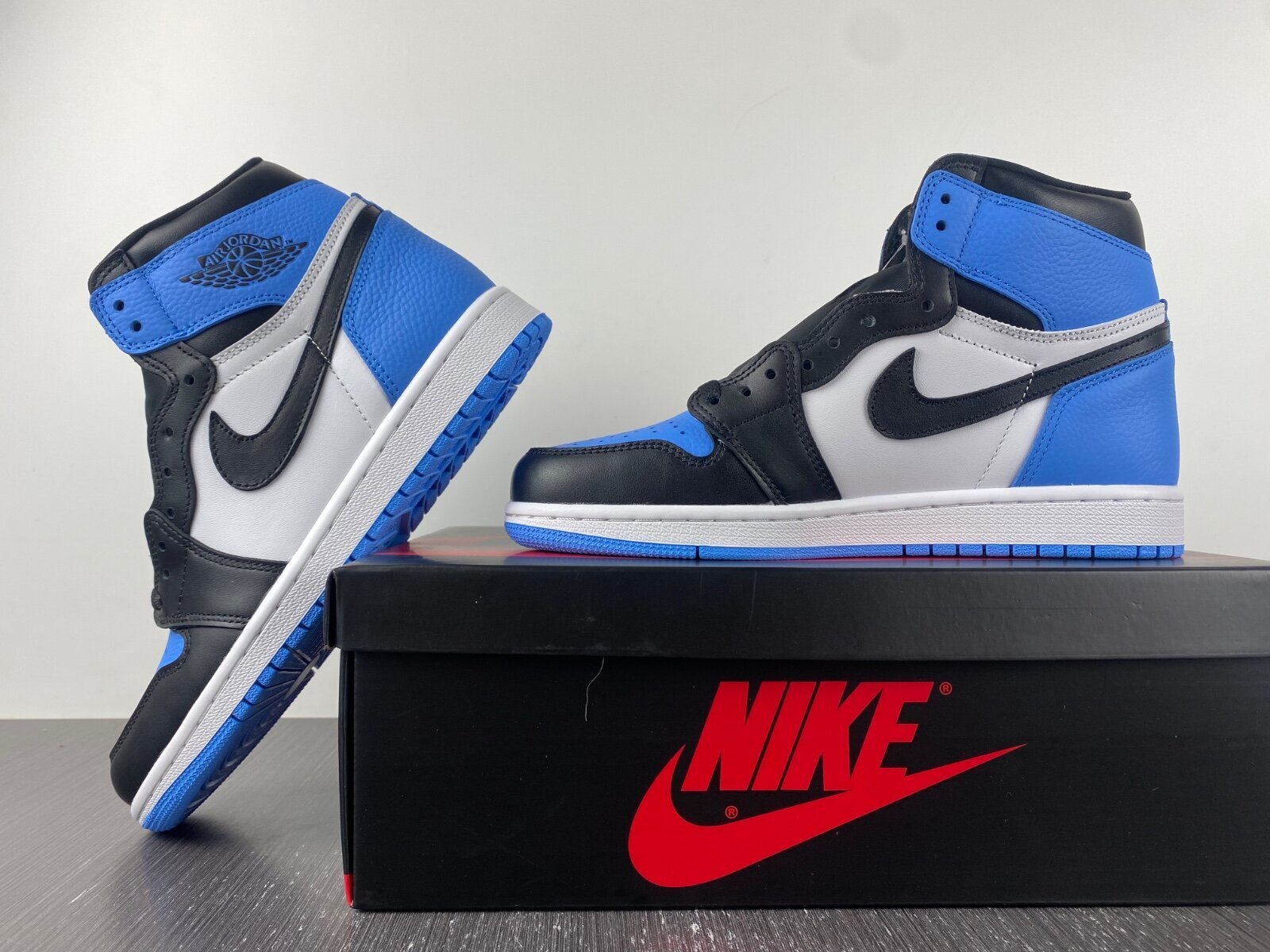 AJ1 Retro High OG 'UNC Toe' - Image 17