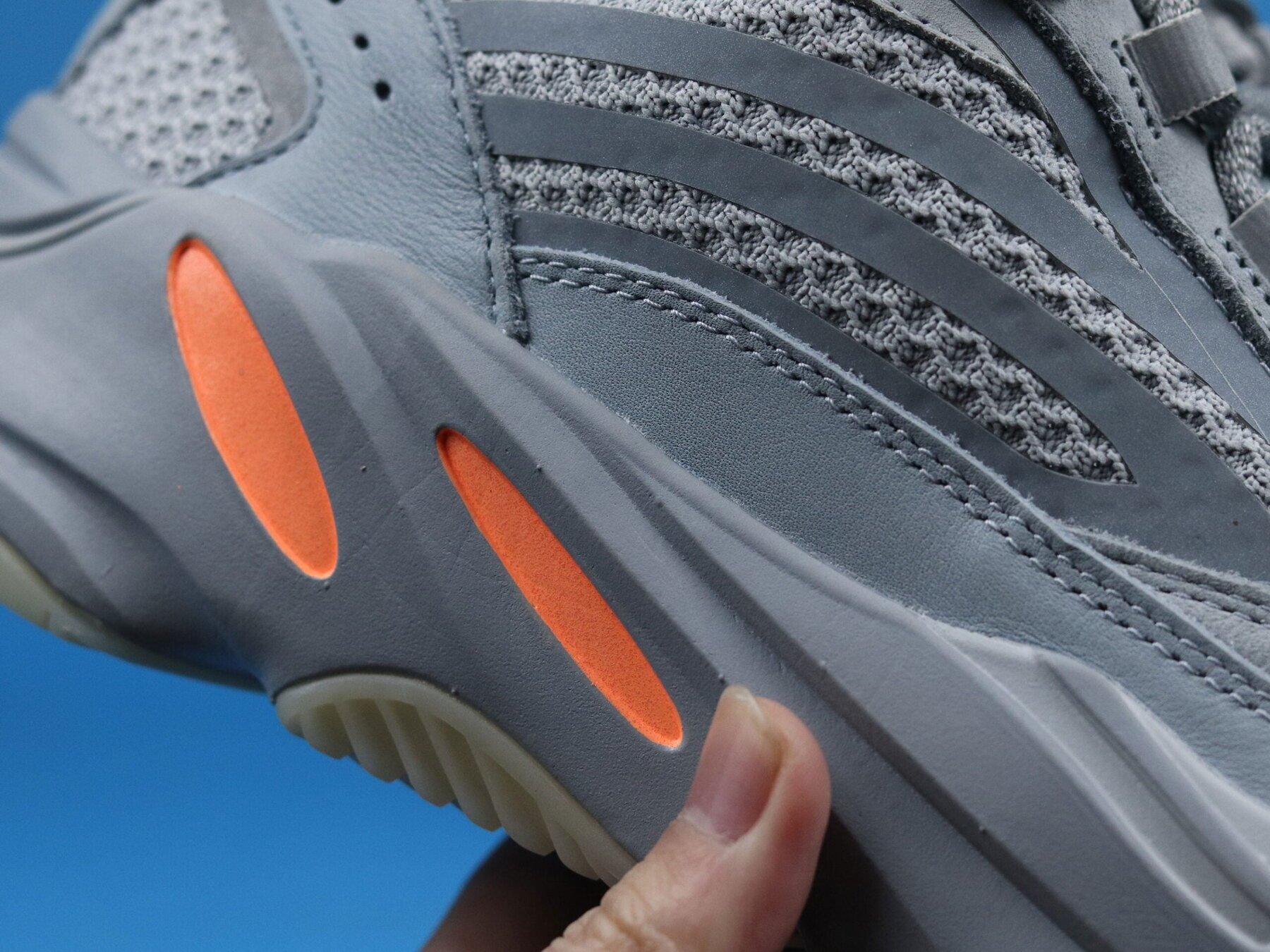adidas Yeezy Boost 700 V2 Inertia - Image 6