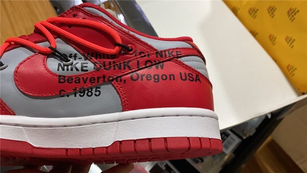 Dunk Low Off-White University Red - Image 17