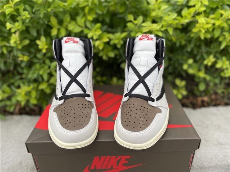 AJ1 Retro High TS Reverse Mocha - Image 3