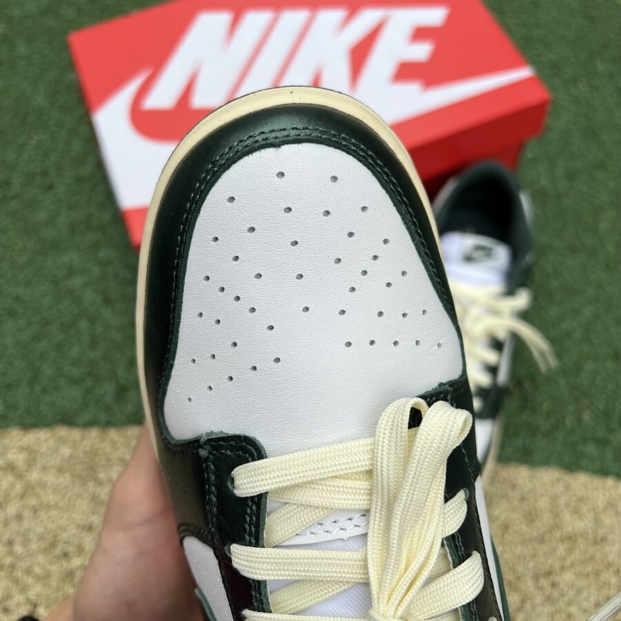 Dunk Low Vintage Green - Image 10