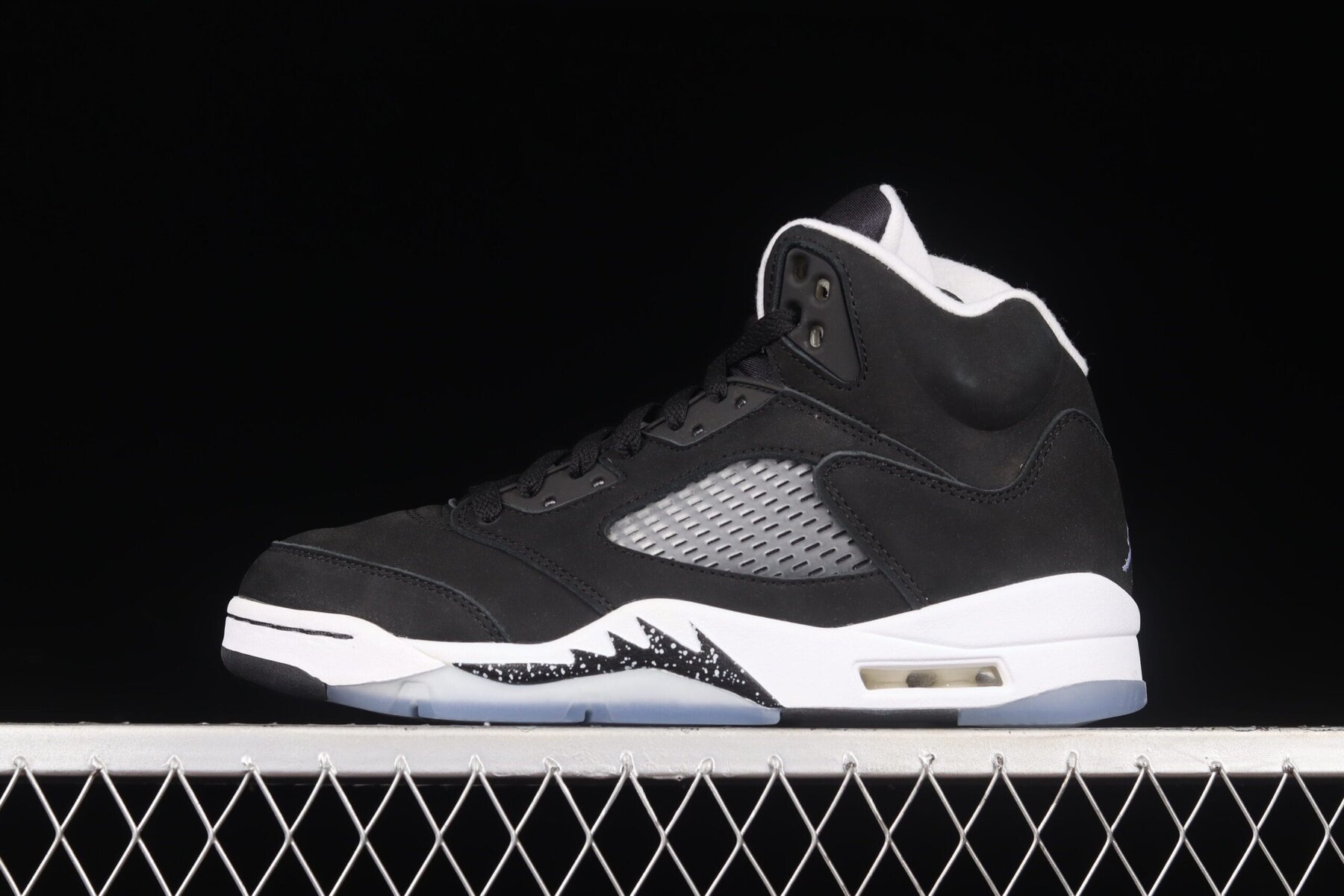 AJ5 Retro Oreo (2013) - Image 16