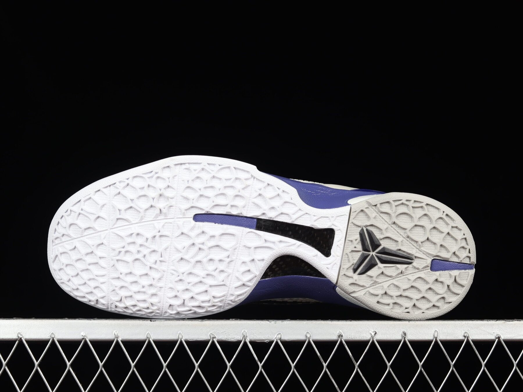 Zoom Kobe 6 Concord - Image 14