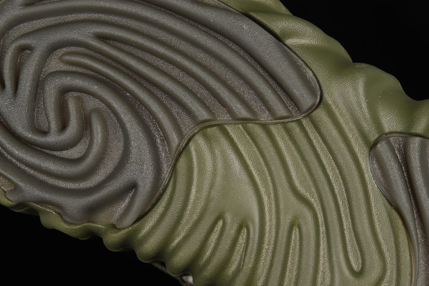 Salehe Bembury x Crocs Pollex Clog Army Green - Image 2