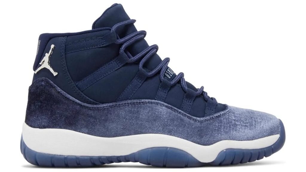 Women's AJ11 Midnight Navy
