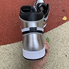 AJ1 Retro High Silver Toe - Image 8