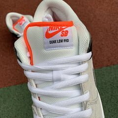 SB Dunk Low Infrared Orange - Image 11
