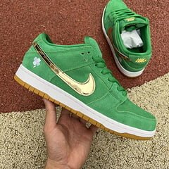 SB Dunk Low Pro St. Patrick's Day (2022) - Image 3
