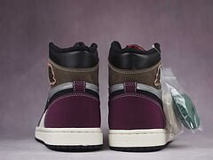 AJ1 Retro High OG Hand - Image 5