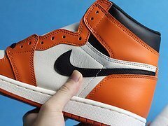AJ1 Retro Reverse Shattered Backboard - Image 13